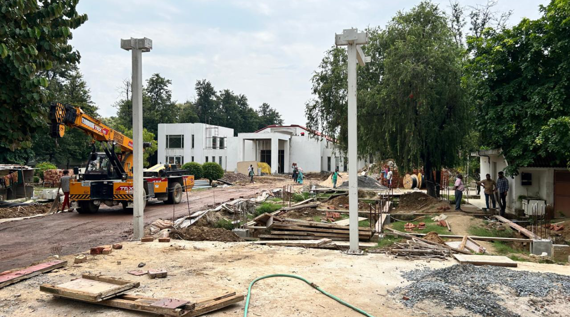 delhi-gmr-office-building-lgsf-2