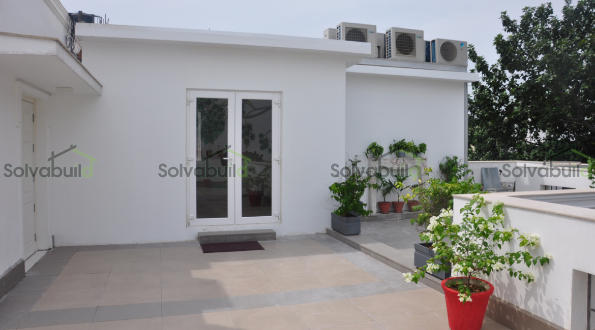 delhi-sunder-nagar-rooftop-room-2