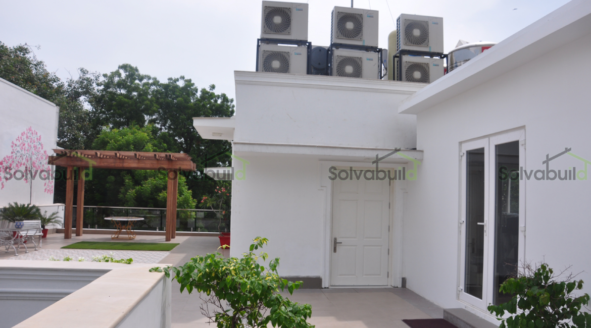 delhi-sunder-nagar-rooftop-room-3